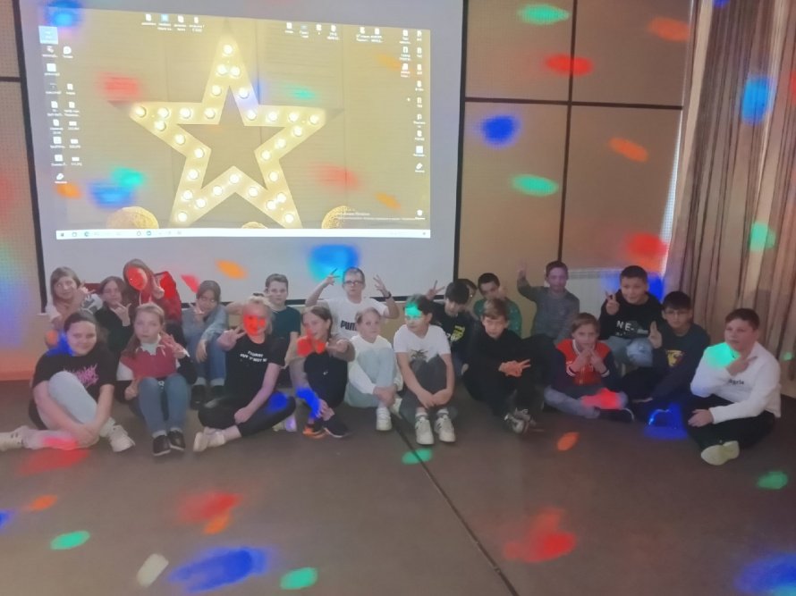 Игровая танцевально-развлекательная программа "Пошла жара"